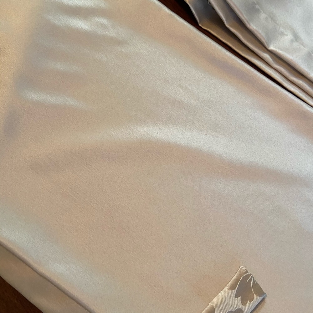 Drapery - Picture 4 of 5